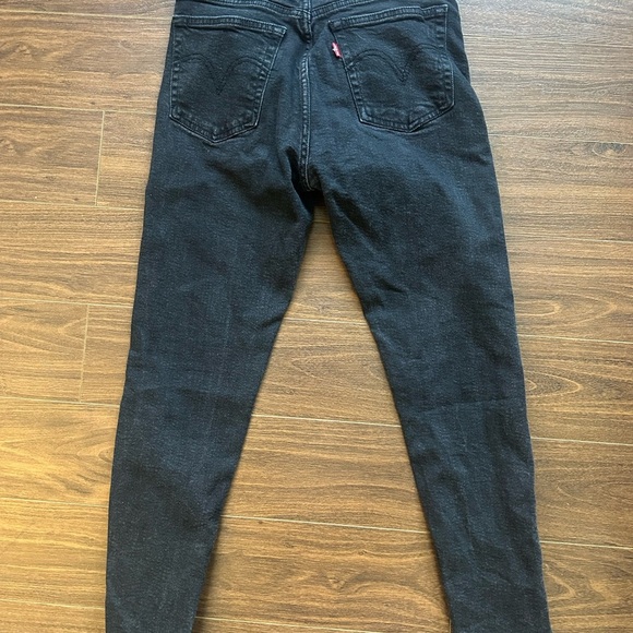 Levi's Women’s Button Fly Wedgie Skinny Jeans - Picture 3 of 6